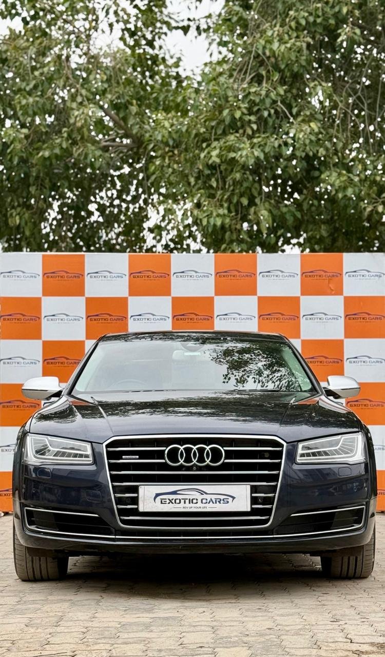 
								Audi A8L Blue full									