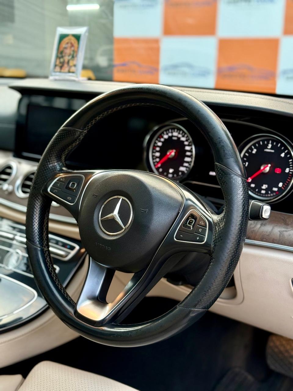 
								Mercedes Benz E220D full									