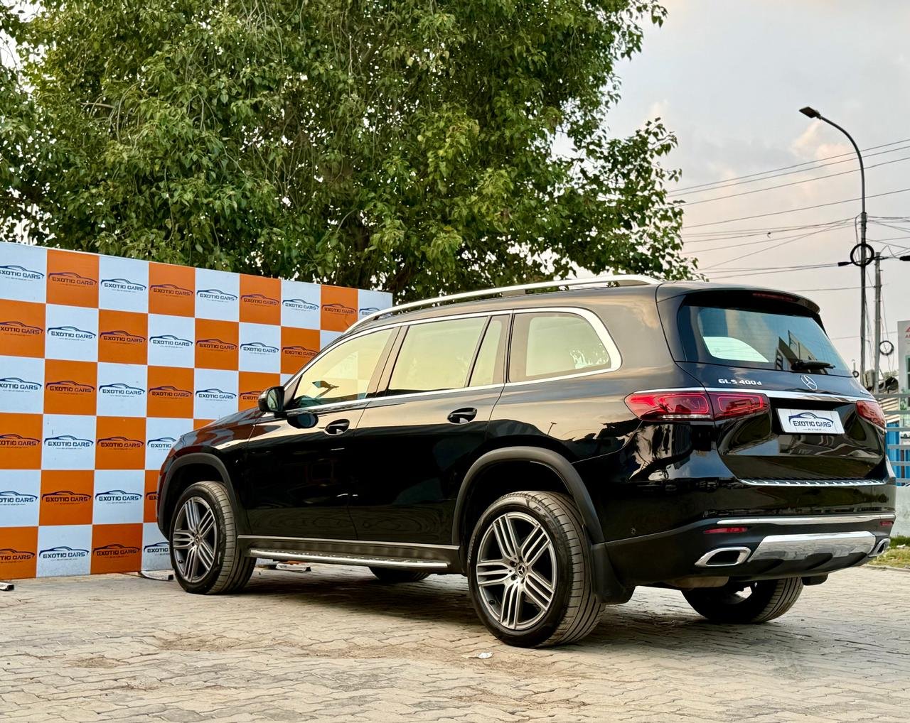 
								Mercedes Benz GLS400D 4Matic full									