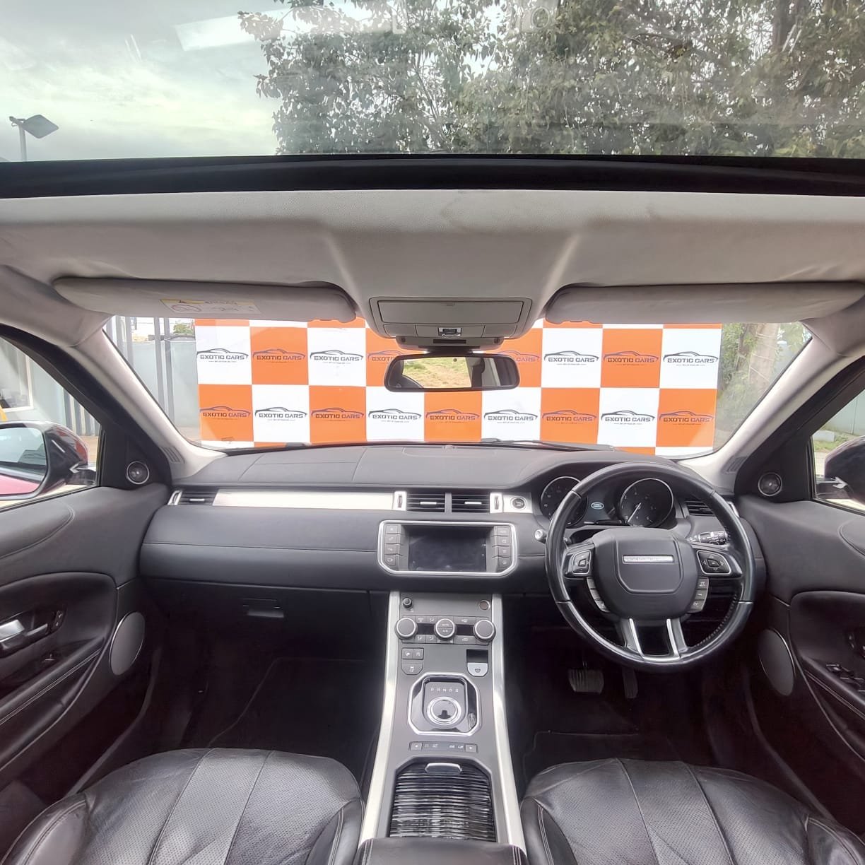 
								RANGE ROVER EVOQUE full									