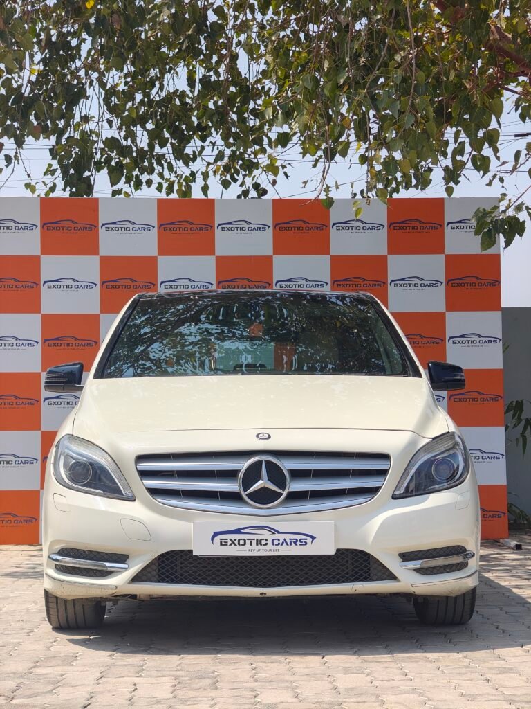 MERCEDES BENZ B180