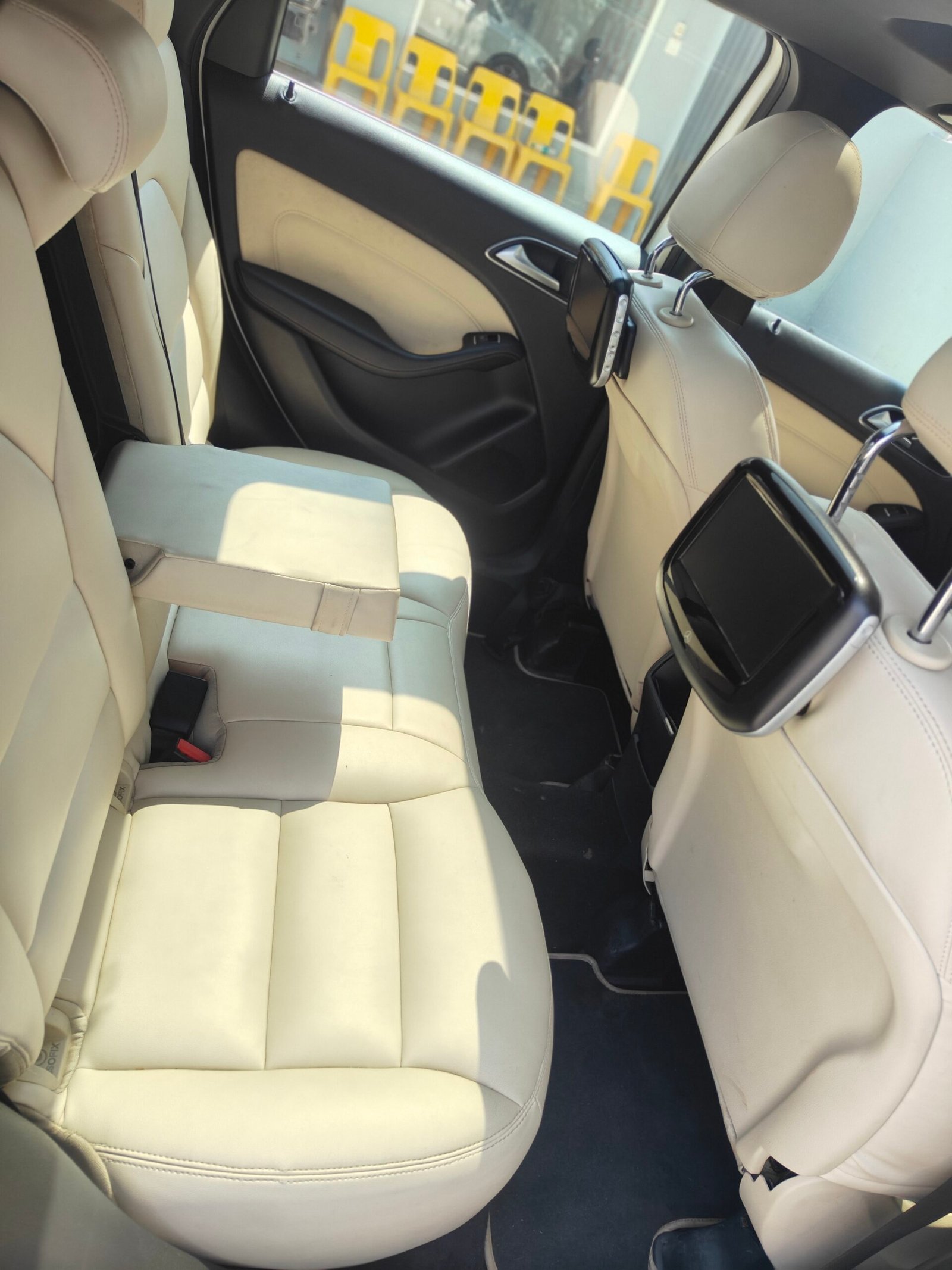 
								MERCEDES BENZ B180 full									