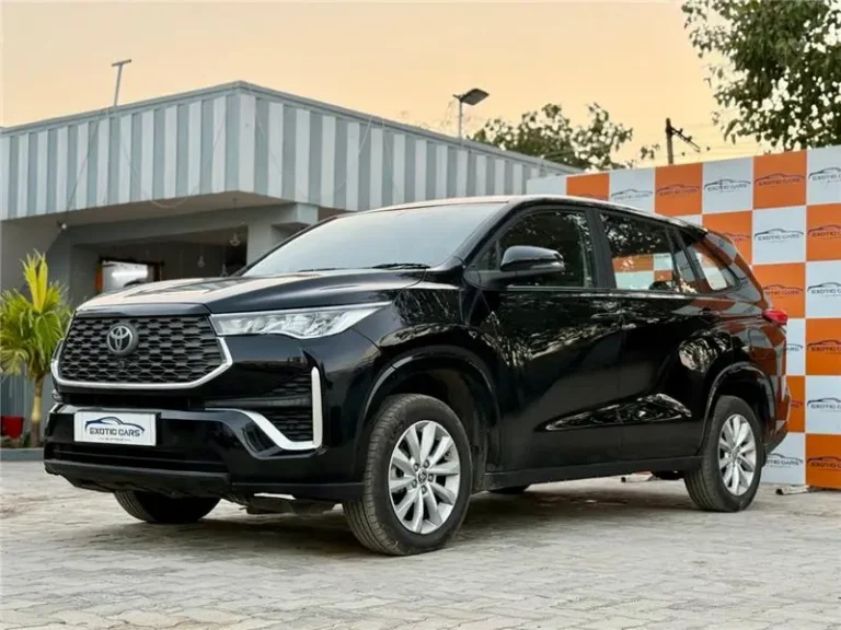 TOYOTA INNOVA HYCROSS HYBRID