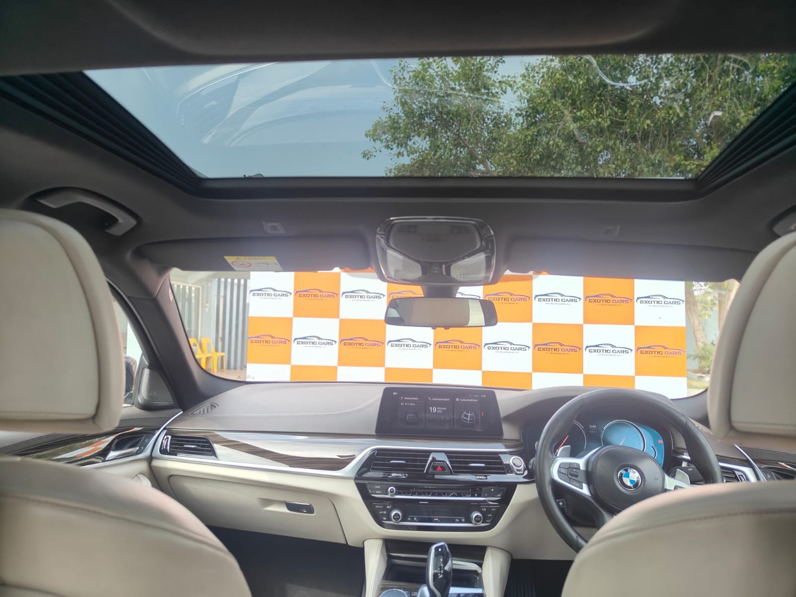 
								BMW 530D MSPORT full									