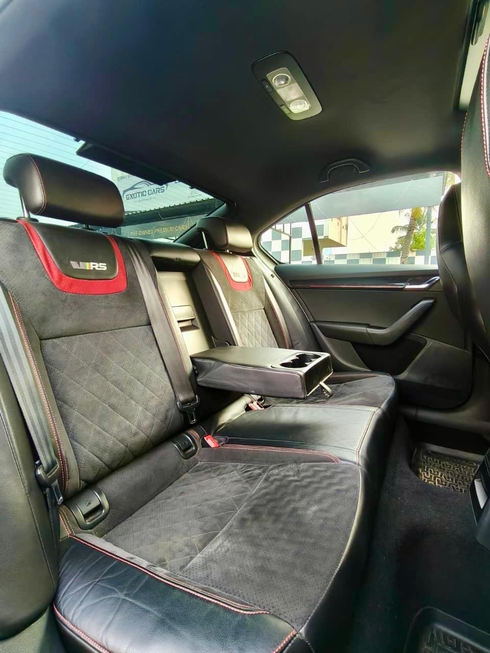 
								SKODA OCTAVIA VRS full									