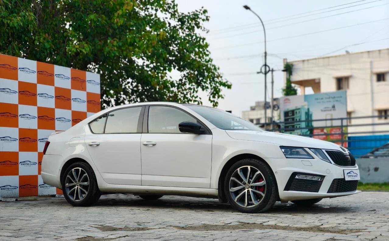 
								SKODA OCTAVIA VRS full									