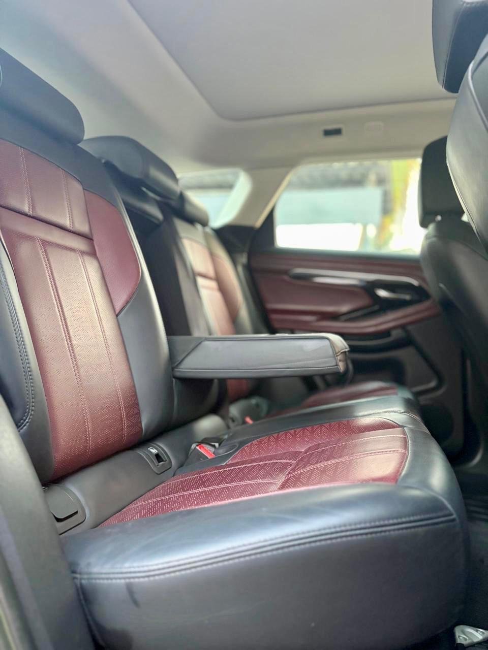 
								Range Rover Evoque full									