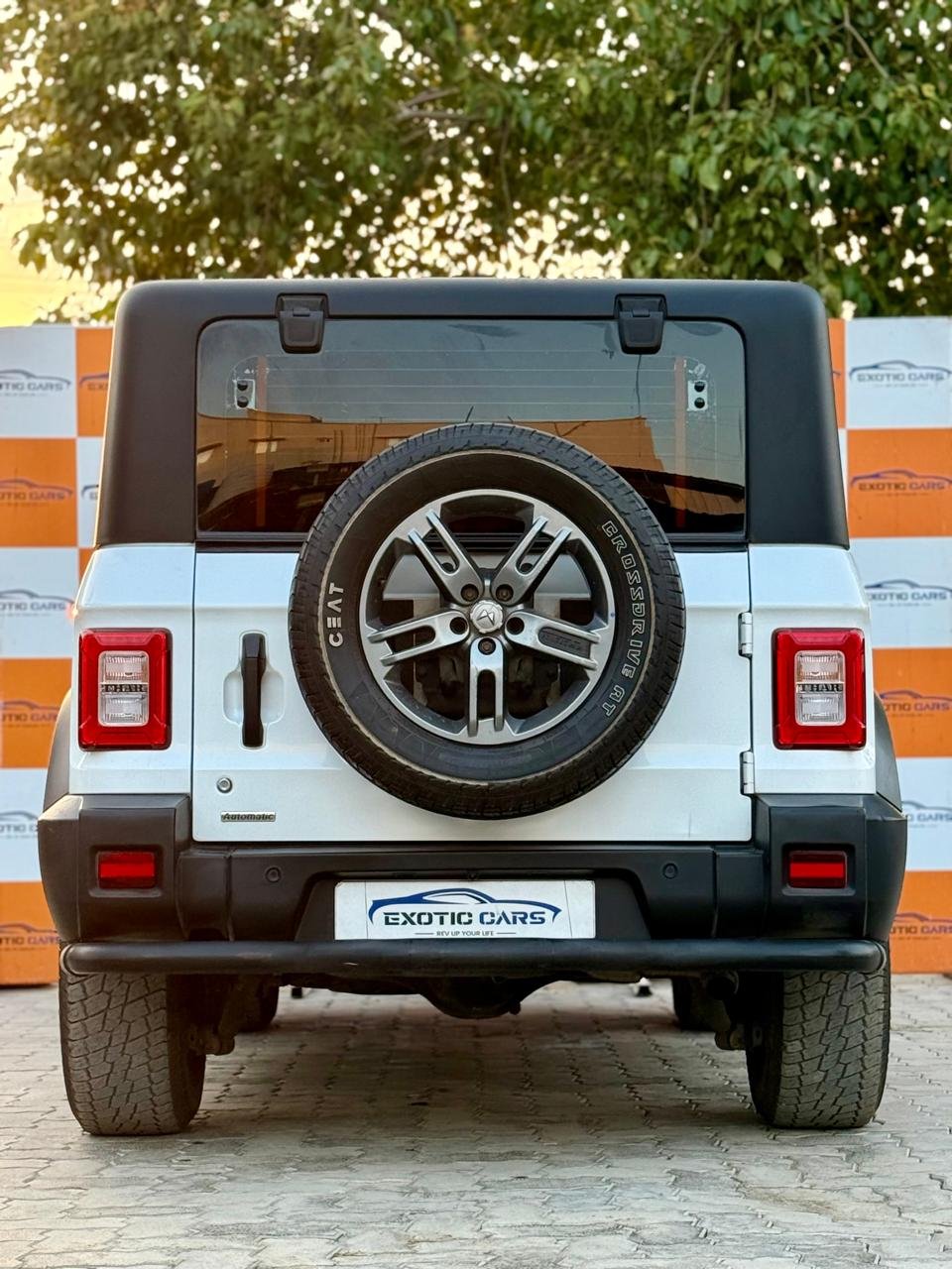 
								MAHINDRA THAR LX AT full									