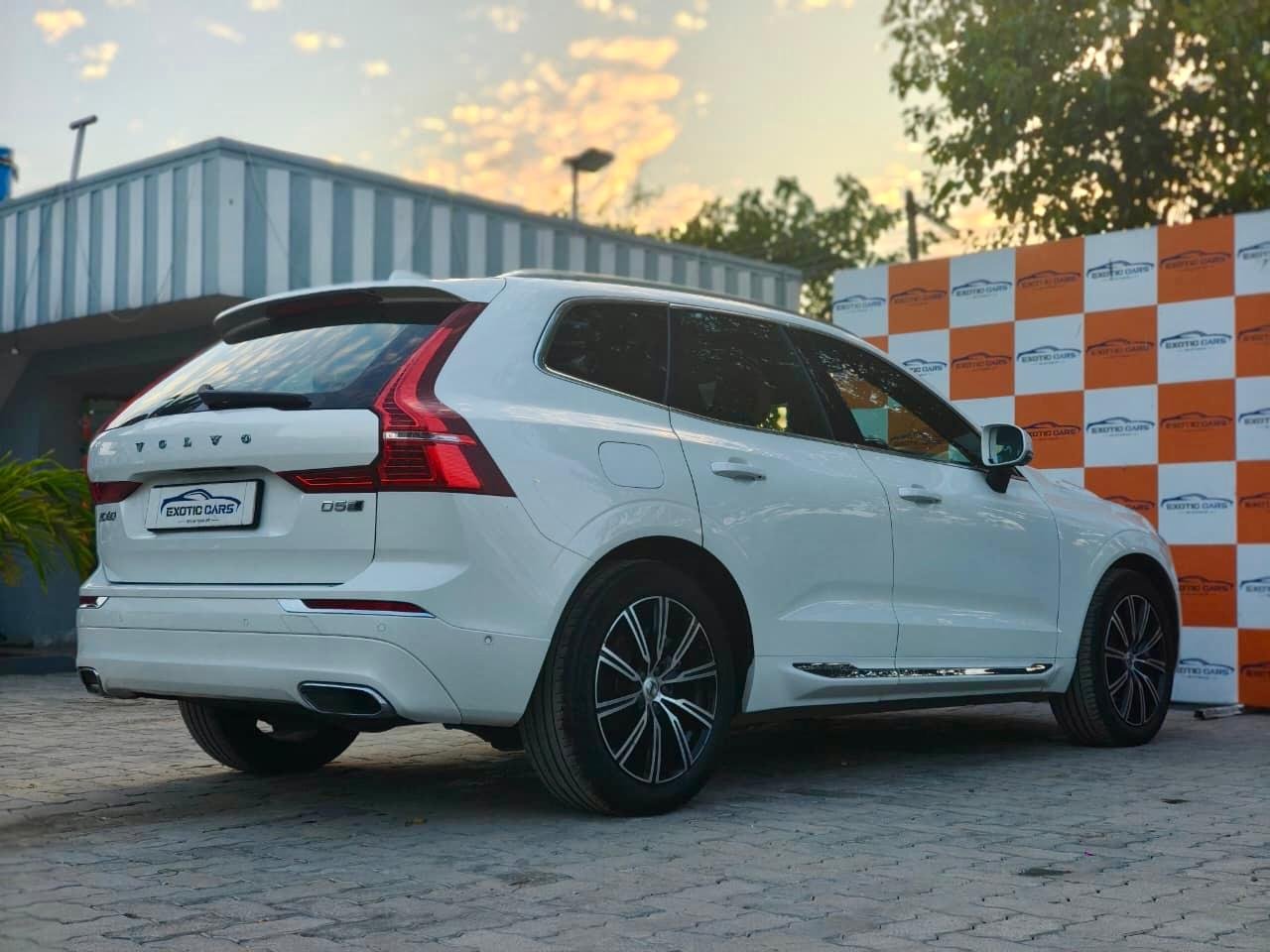 
								Volvo XC60 D5 full									