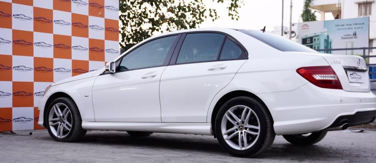 
								MERCEDES BENZ C220D full									