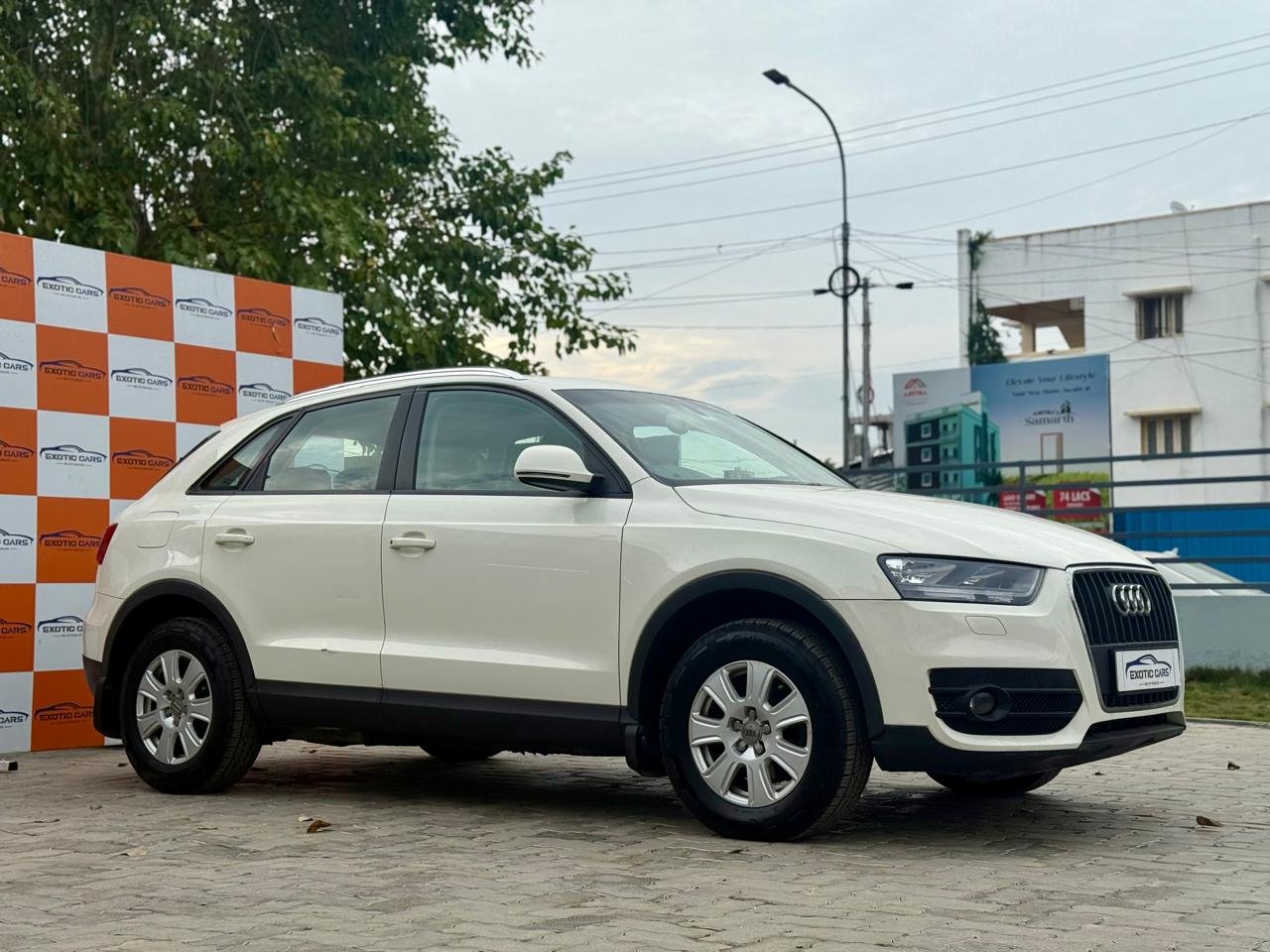 
								AUDI Q3 QUATTRO full									