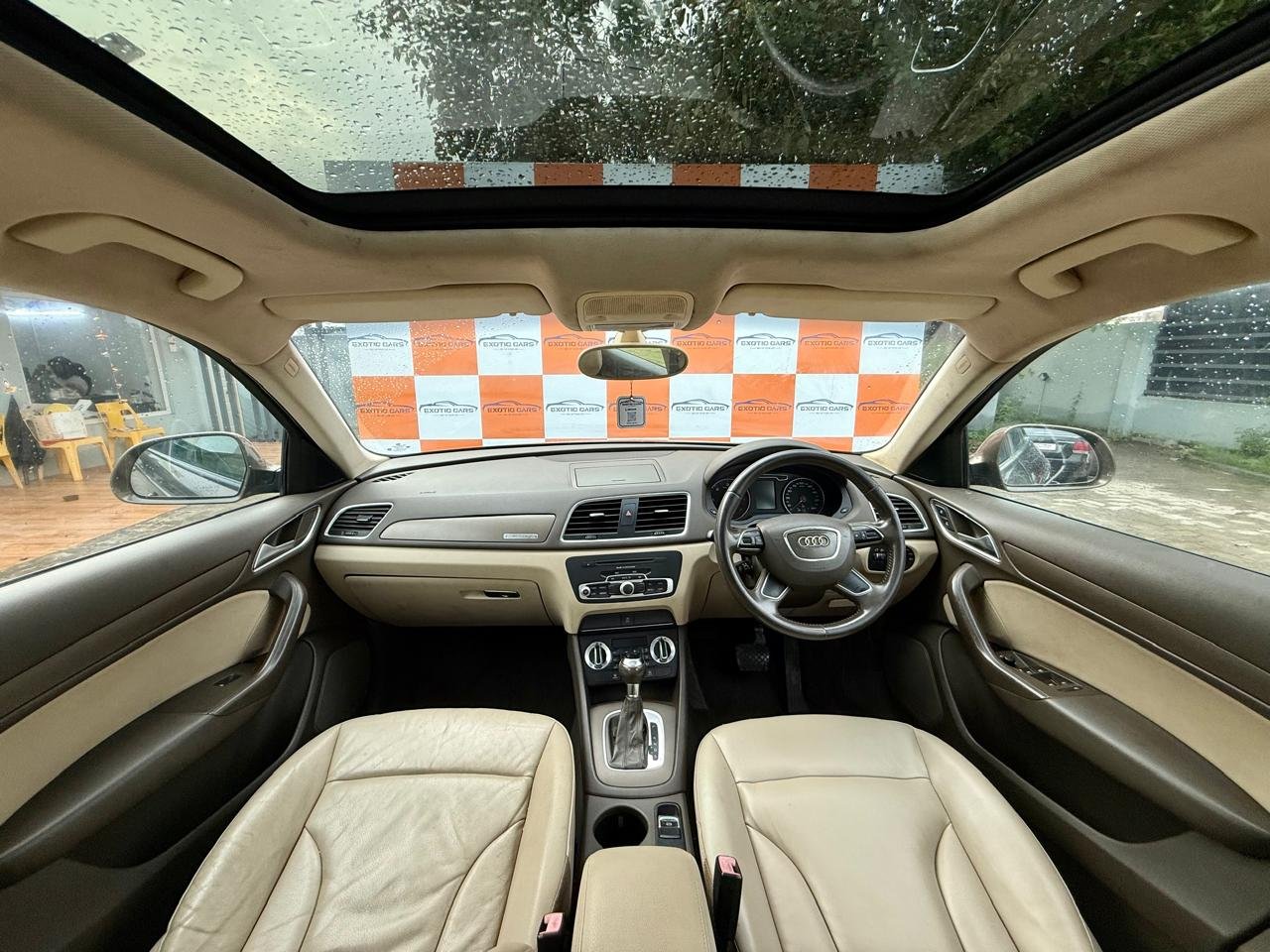 
								AUDI Q3 QUATTRO full									