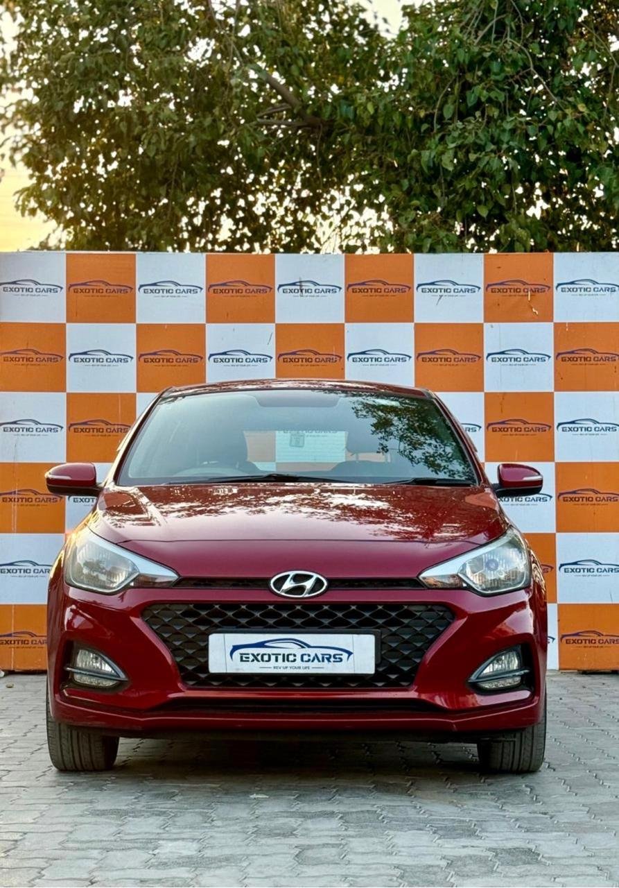 
								HYUNDAI I20 SPORTZ full									