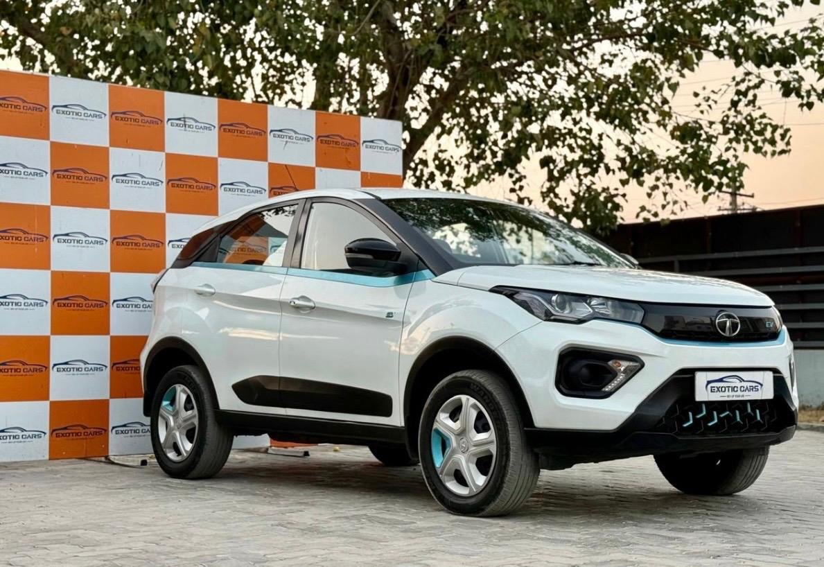 
								TATA NEXON EV XM full									