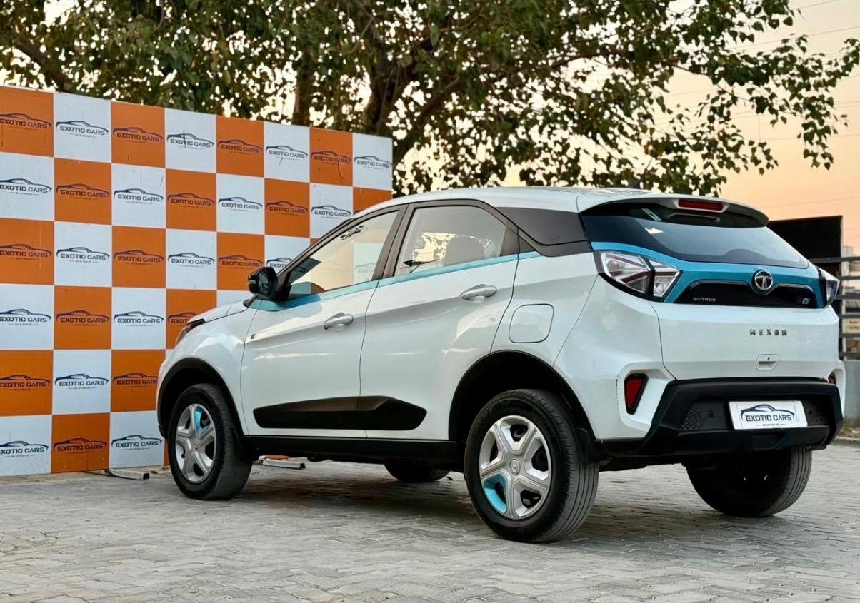 
								TATA NEXON EV XM full									