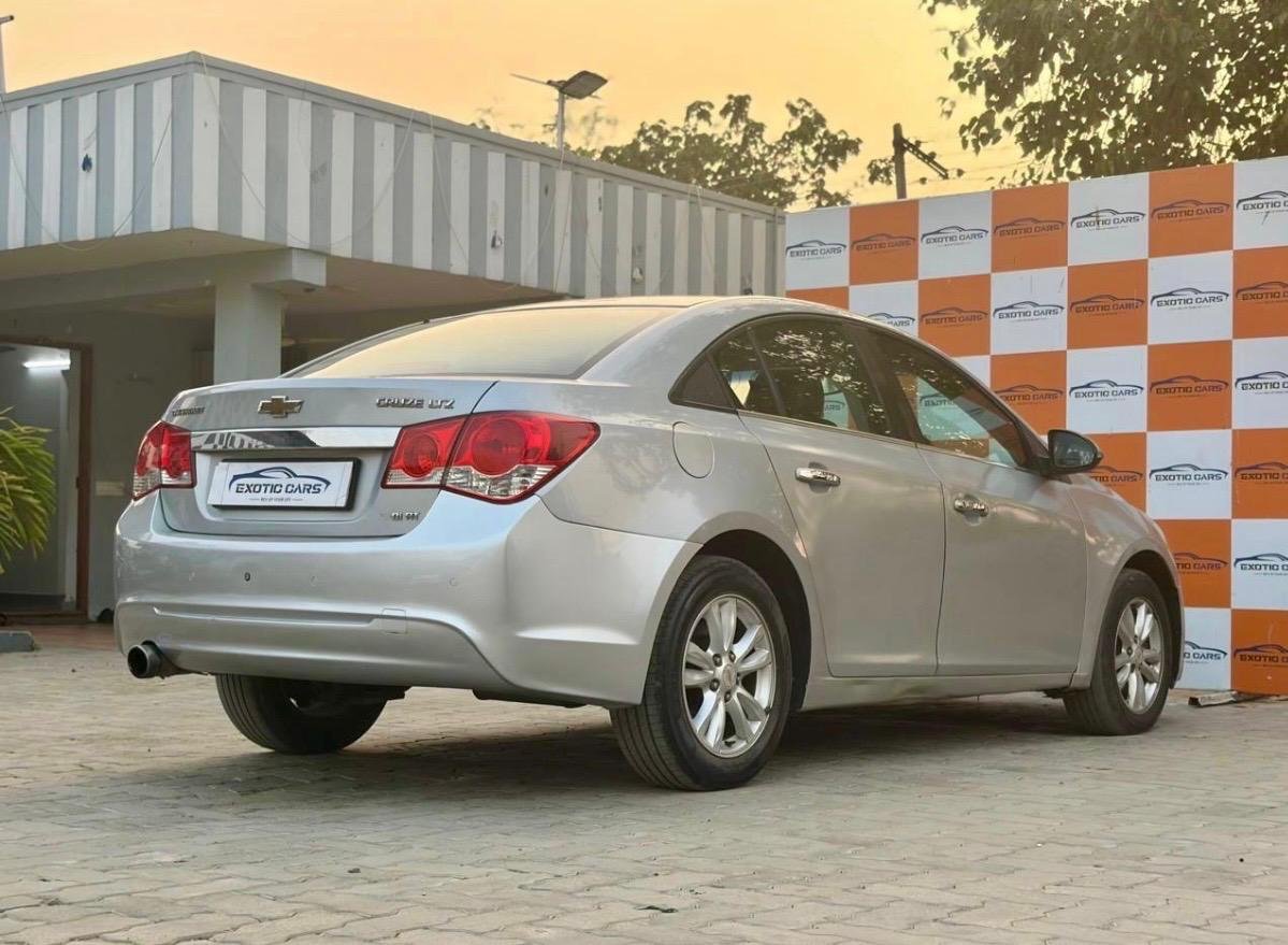 
								CHEVROLET CRUZE LTZ full									