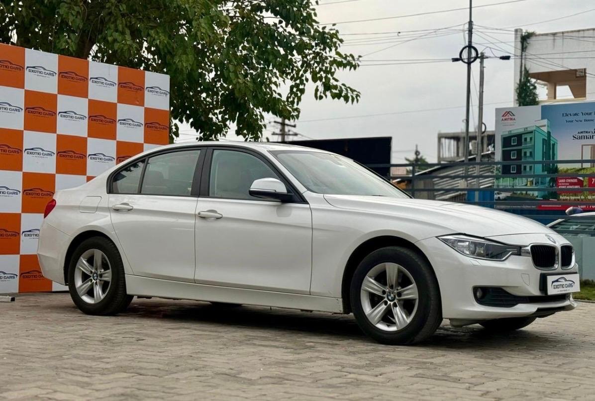 
								BMW 320D PRESTIGE EDITION full									