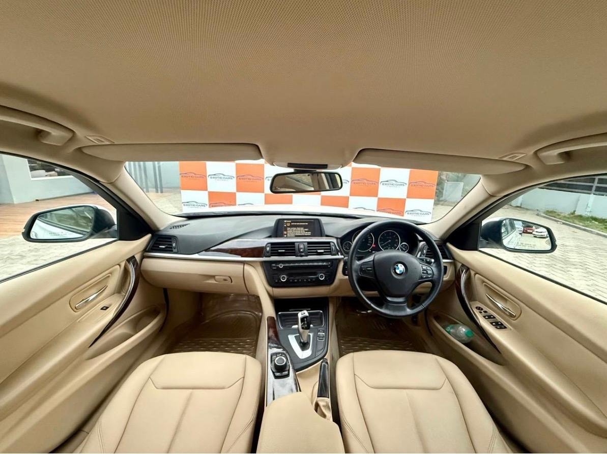 
								BMW 320D PRESTIGE EDITION full									