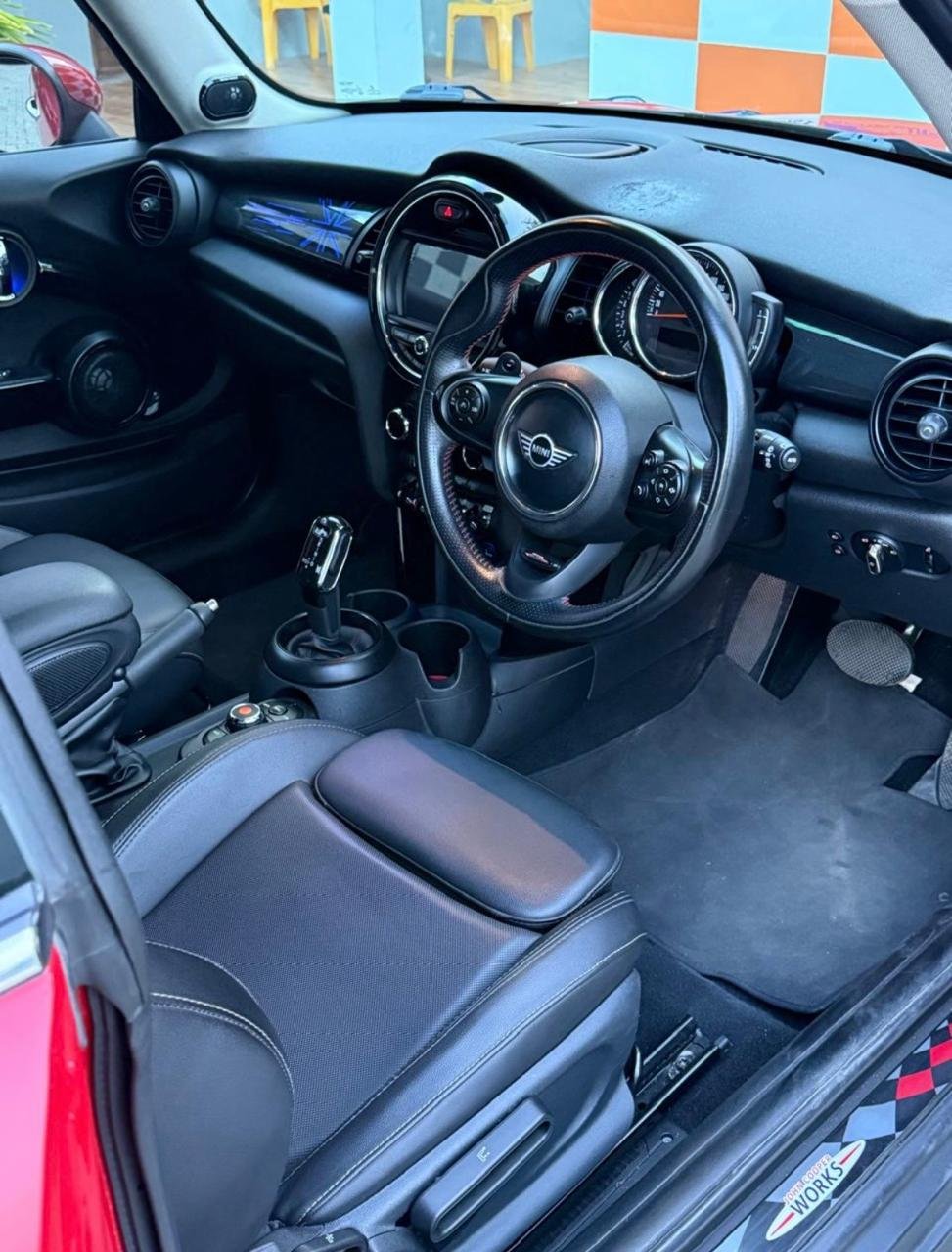 
								MINI COOPER JCW full									