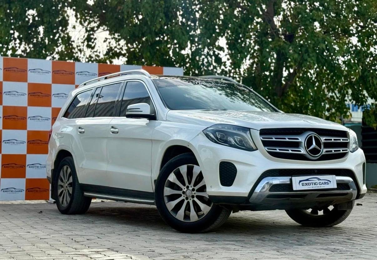 
								MERCEDES BENZ GLS350D 4MATIC full									
