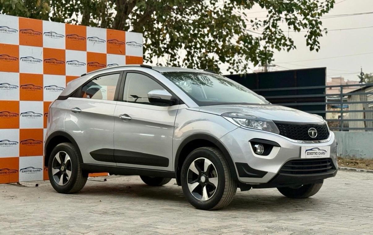 
								TATA NEXON ZXA full									