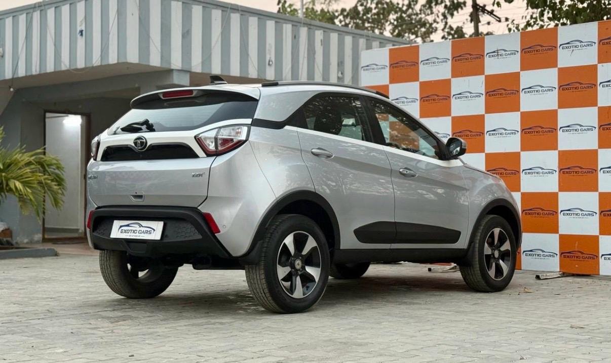 
								TATA NEXON ZXA full									